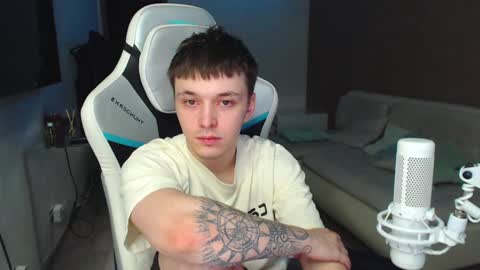 Snapshot of jayce_icestone chatting on December 20, 2024, 8:28 am Jayce online show from December 20, 2024, 8:28 am