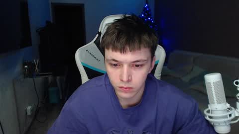 Snapshot of jayce_icestone chatting on December 22, 2024, 5:01 am Jayce online show from December 22, 2024, 5:01 am