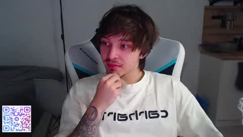 Jayce online show from November 11, 2025, 12:27 pm