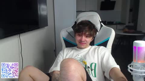 Jayce online show from May 20, 2026, 2:23 pm