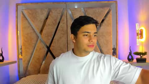 jayd_muscle online show from November 3, 2025, 4:25 am