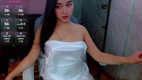 Jayda Khalifa  online show from June 4, 2026, 7:53 pm