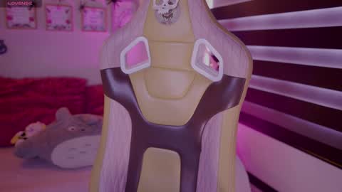 Jayen online show from October 7, 2025, 7:55 pm