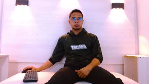 Jayden Morris online show from November 12, 2025, 11:10 am