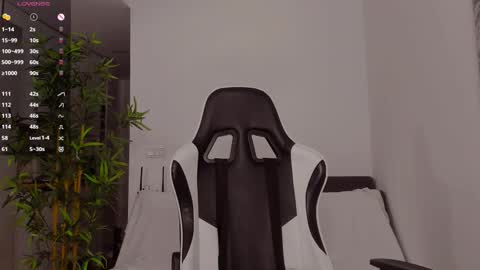 Jay online show from December 2, 2025, 6:03 pm