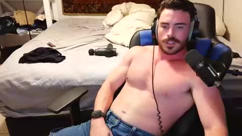 jaypipeahoe online show from October 25, 2025, 1:46 am