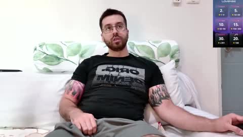 jayxcee OFFICIAL online show from March 7, 2025, 4:02 am