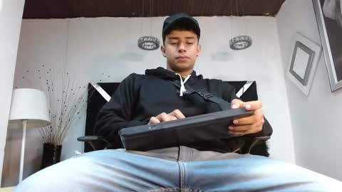 jaze_bradley online show from March 12, 2025, 11:09 am