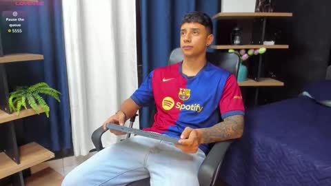 jaze_bradley online show from November 1, 2025, 12:18 pm