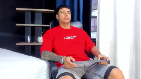 jaze_bradley online show from January 17, 2026, 11:15 am