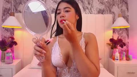 Jazmin online show from December 16, 2025, 7:08 pm