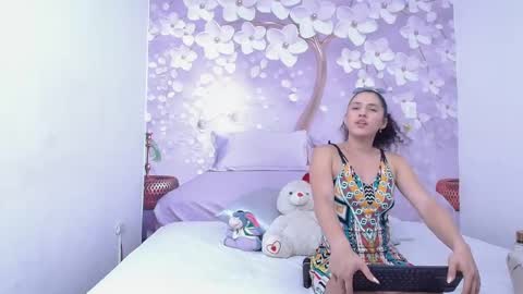 Snapshot of jazmin_and_star chatting on May 21, 2026, 7:43 pm jazmy and star online show from May 21, 2026, 7:43 pm