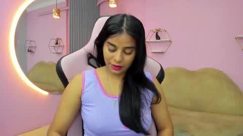 jazmin  online show from October 1, 2025, 10:43 am