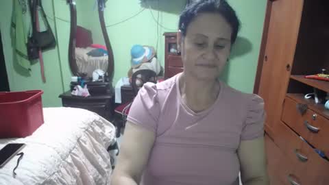 jazmim online show from March 9, 2025, 5:06 pm