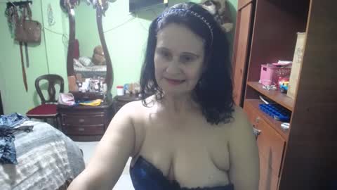 jazmim online show from October 1, 2025, 1:11 am