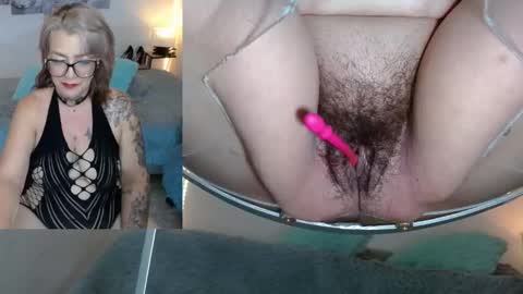 jazmin online show from October 21, 2025, 10:54 pm