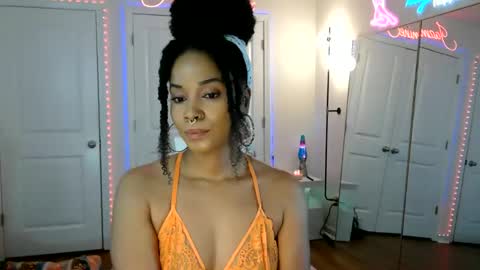 Snapshot of jazminefox chatting on May 16, 2026, 4:39 pm Jazmine Fox online show from May 16, 2026, 4:39 pm