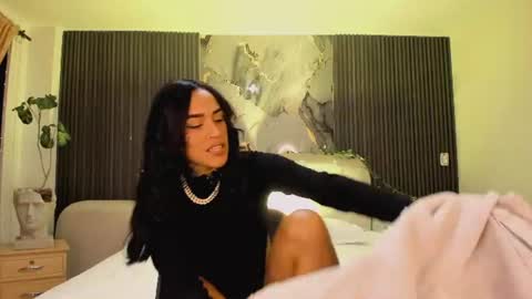 Snapshot of jazminrusso_ chatting on July 1, 2026, 5:42 am Jazminrusso online show from July 1, 2026, 5:42 am