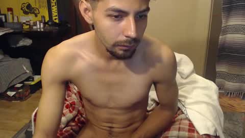 jbadlatin0 online show from September 15, 2025, 5:13 pm