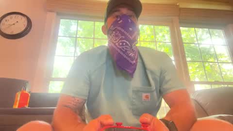 jbills910910 online show from September 19, 2025, 2:51 pm