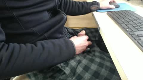 jc200000 online show from February 23, 2026, 6:05 pm