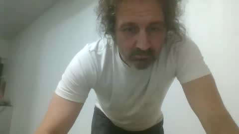 JC NATTY online show from December 2, 2025, 8:19 am