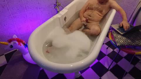 jcq_frenchy online show from March 11, 2025, 2:07 pm