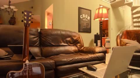 Snapshot of jdineuless chatting on January 4, 2025, 3:07 pm JDinEuless online show from January 4, 2025, 3:07 pm