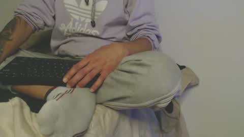 jeampier_sexy online show from January 7, 2025, 11:35 pm