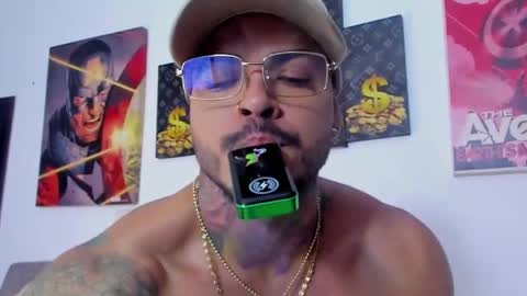 Jean  axelcrow       Modelo Independiente online show from March 2, 2025, 1:26 am