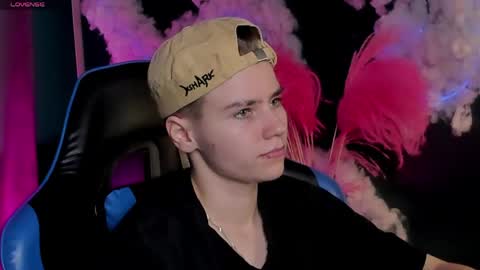 jean_wilsons online show from April 19, 2026, 11:09 am