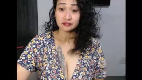 Snapshot of jeanerous_heart chatting on June 25, 2026, 1:38 am Jean online show from June 25, 2026, 1:38 am
