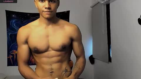 jeanfran_ferrer online show from September 28, 2025, 7:08 pm