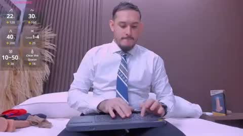 Jeanpiere online show from June 19, 2026, 2:49 am