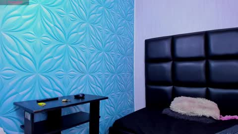 jeanram018 online show from February 24, 2025, 4:15 pm