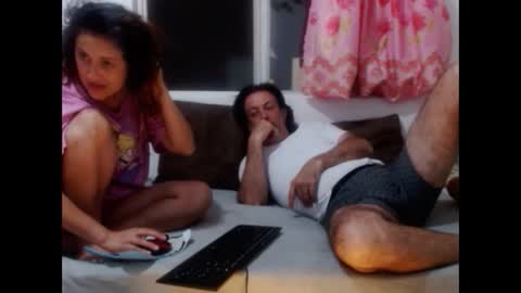 jeans_and_emma online show from September 12, 2025, 12:22 am