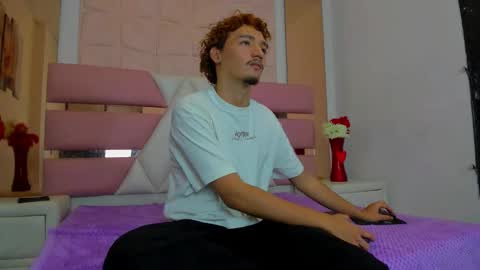 Snapshot of jeantompson chatting on February 26, 2026, 12:48 pm Juan Tompson online show from February 26, 2026, 12:48 pm