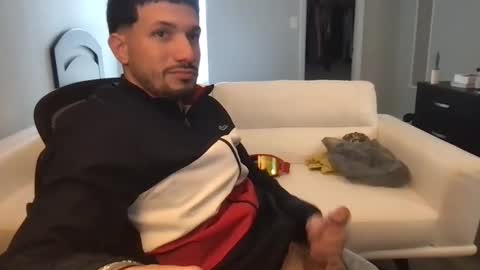 jeanwhitebianco online show from October 19, 2025, 7:25 pm