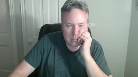 JE online show from November 9, 2025, 3:27 am