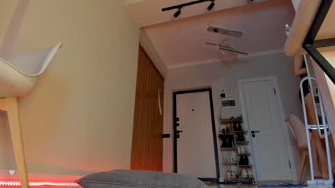 jee__son online show from December 5, 2024, 5:28 pm