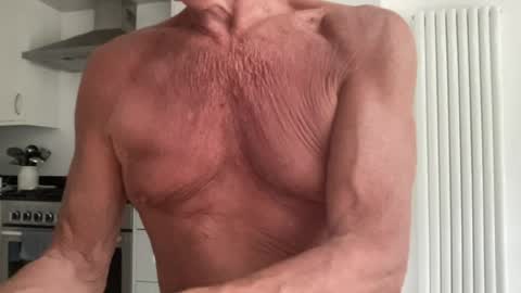 Snapshot of jeeves200 chatting on August 10, 2026, 5:33 am Sensual Jeeves online show from August 10, 2026, 5:33 am