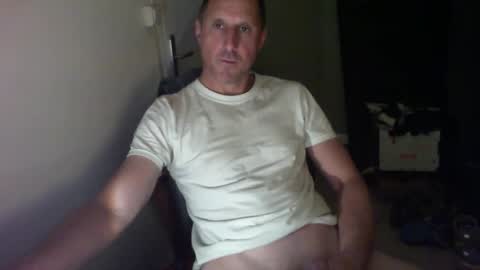 Snapshot of jef74700 chatting on April 22, 2026, 11:12 am Jrme online show from April 22, 2026, 11:12 am