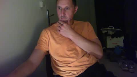 Snapshot of jef74700 chatting on April 23, 2026, 11:42 am Jrme online show from April 23, 2026, 11:42 am