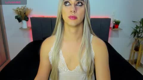  ashley   online show from November 8, 2025, 8:25 am