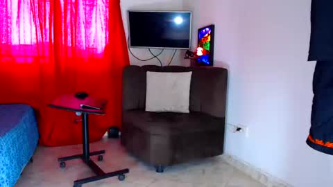 Snapshot of jeffer21_hot chatting on July 8, 2026, 1:37 pm jeffer21_hot online show from July 8, 2026, 1:37 pm