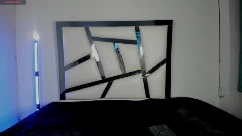 jei_7m online show from December 15, 2024, 11:42 pm