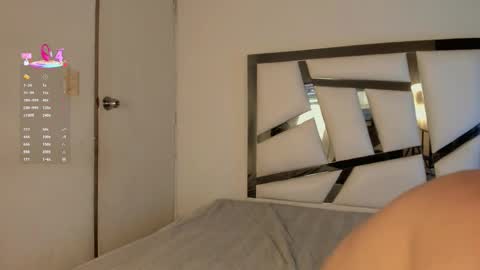 jei_7m online show from October 22, 2025, 3:07 am