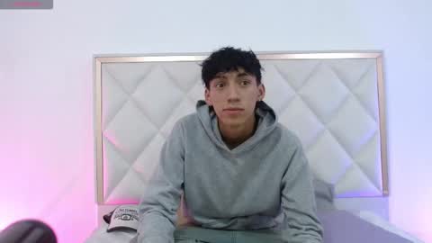 Snapshot of jeiden_tay chatting on November 4, 2025, 4:55 am Camilo online show from November 4, 2025, 4:55 am