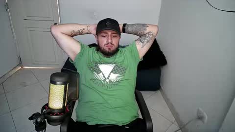 jeiisonfeliipe online show from March 25, 2026, 5:52 pm