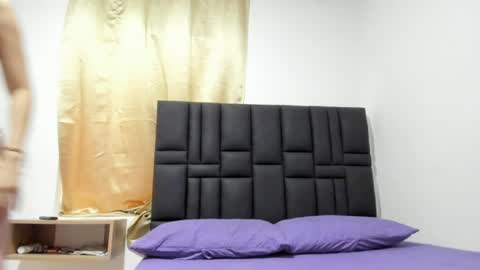 JEYMYLOVER online show from June 18, 2026, 7:18 pm